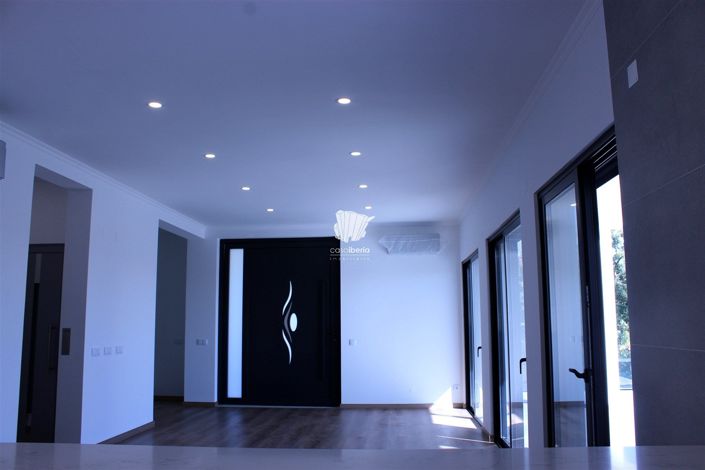 Image No.20-5 Bed House for sale