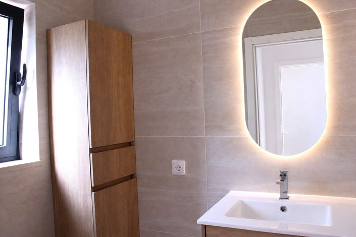 Image No.56-5 Bed House for sale