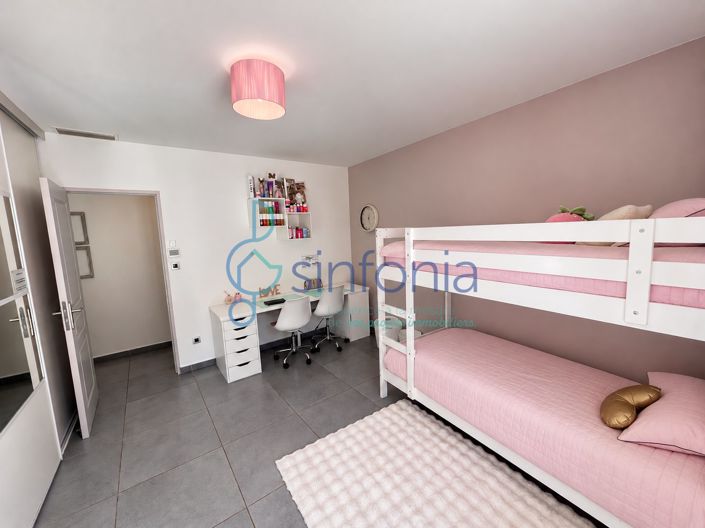 Image No.10-Casa con 4 dormitorios en venta