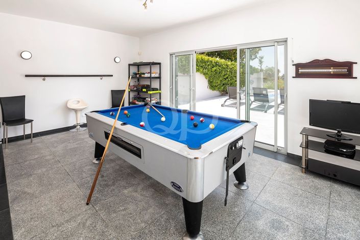 Image No.35-7 Bed House for sale