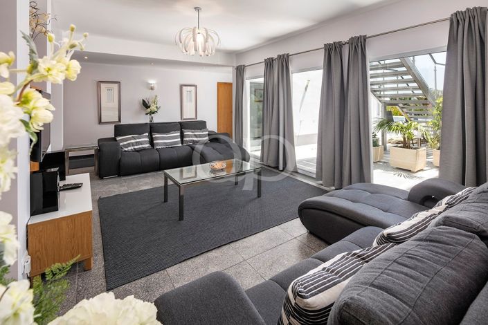Image No.4-7 Bed House for sale