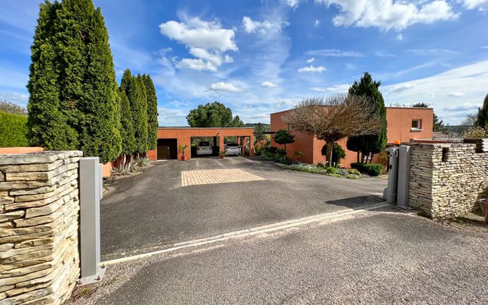 Image No.24-4 Bed House for sale