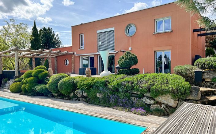Image No.3-4 Bed House for sale