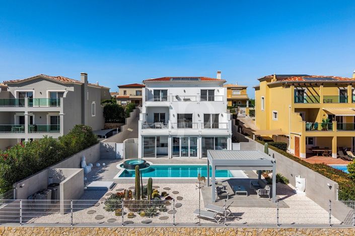 Image No.16-4 Bed House for sale