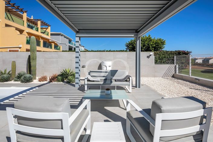 Image No.17-4 Bed House for sale