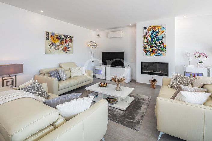 Image No.19-4 Bed House for sale
