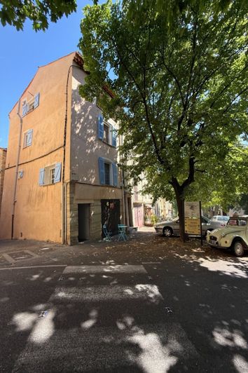 Image No.18-3 Bed House for sale
