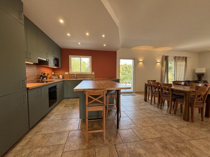 Image No.5-4 Bed House for sale