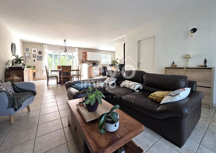 Image No.4-5 Bed House for sale