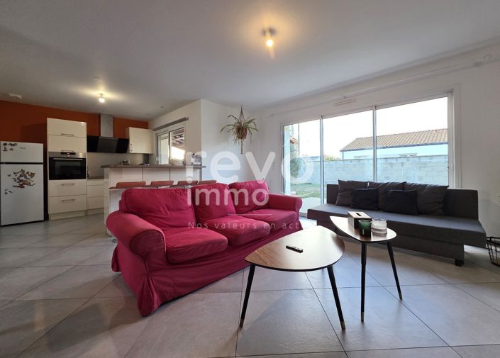 Image No.2-3 Bed House for sale