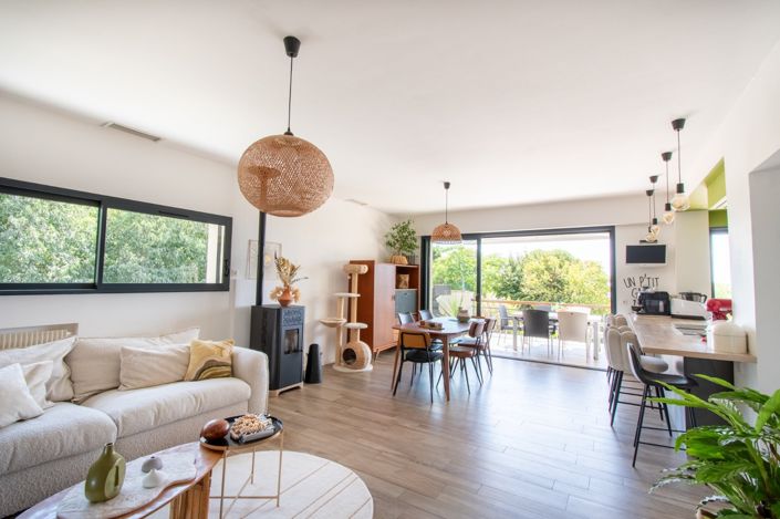 Image No.4-4 Bed House for sale