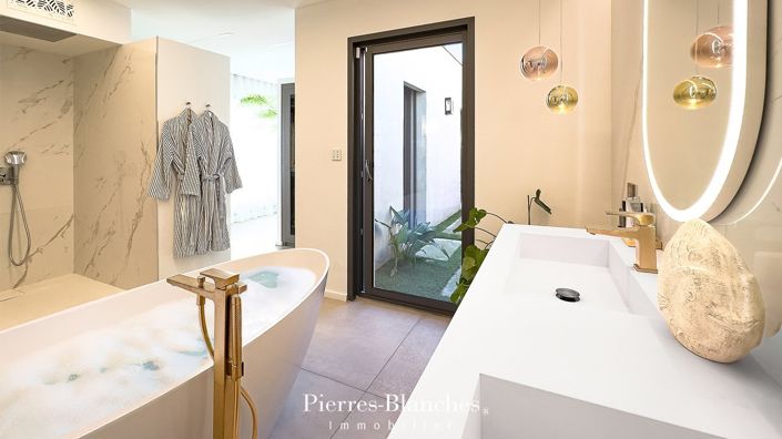 Image No.18-3 Bed House for sale
