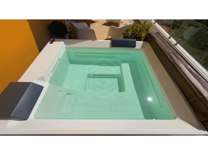Image No.14-7 Bed House for sale