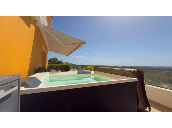 Image No.16-7 Bed House for sale