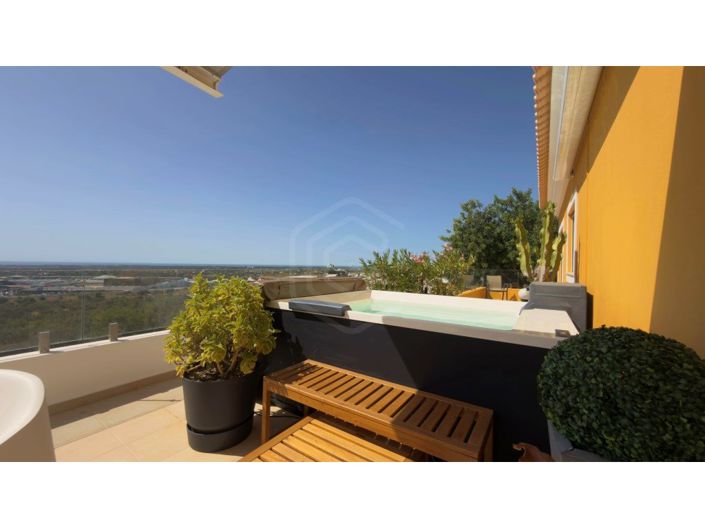 Image No.18-7 Bed House for sale