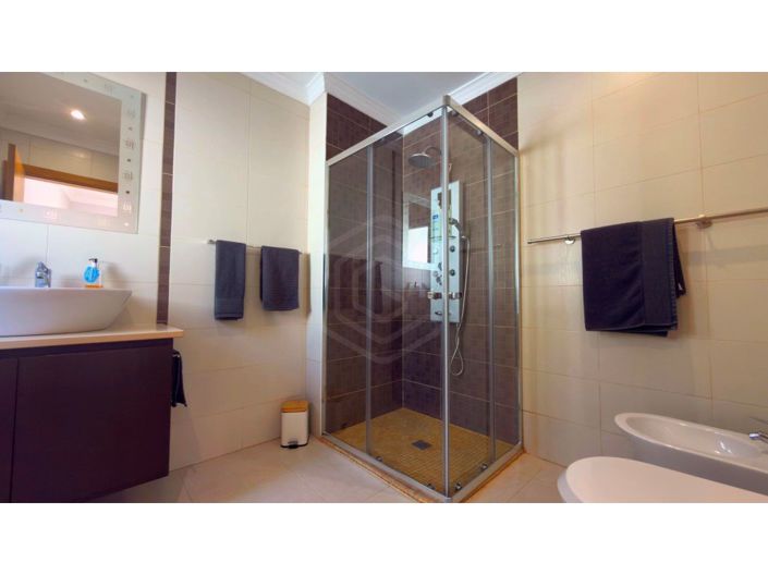 Image No.34-7 Bed House for sale