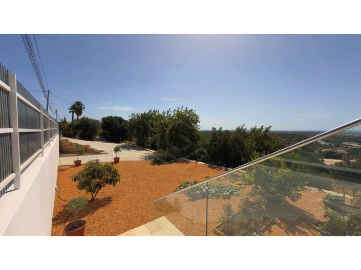 Image No.9-7 Bed House for sale