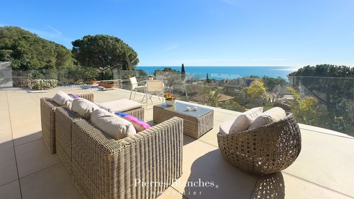 Image No.14-3 Bed House for sale