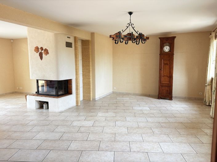 Image No.4-5 Bed House for sale