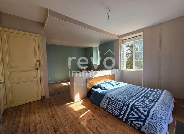 Image No.10-4 Bed House for sale