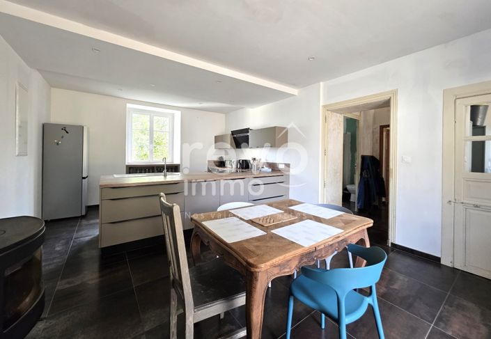 Image No.7-4 Bed House for sale