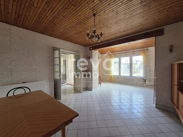 Image No.2-5 Bed House for sale