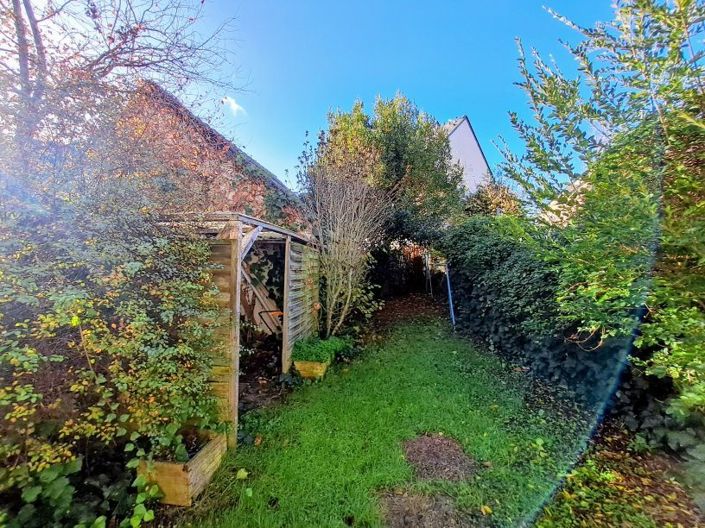 Image No.2-4 Bed House for sale