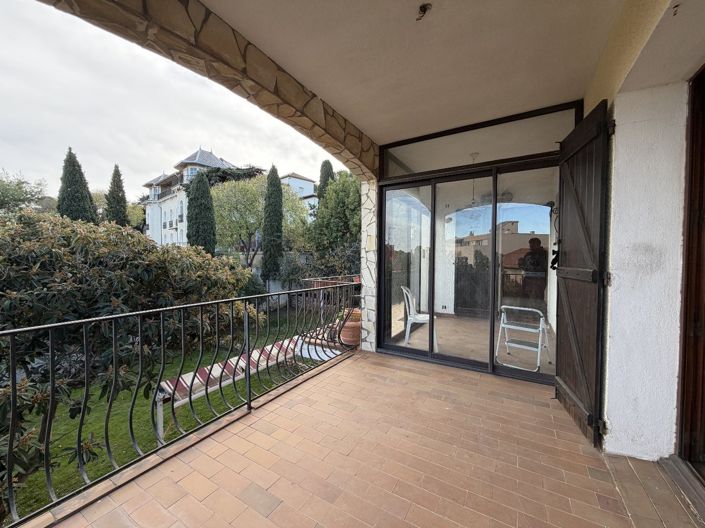 Image No.4-5 Bed House for sale