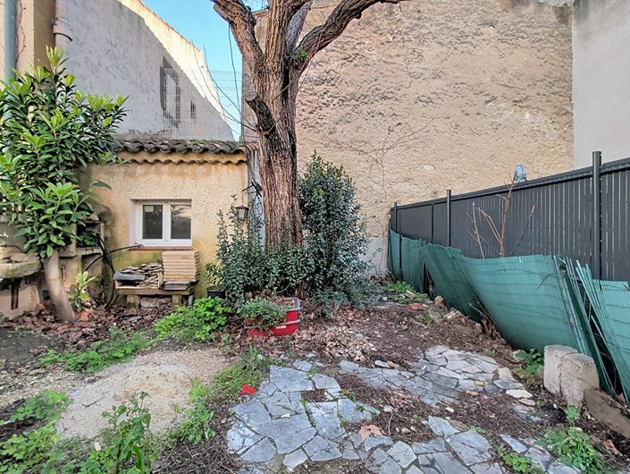 Image No.10-3 Bed House for sale