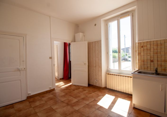 Image No.10-2 Bed House for sale