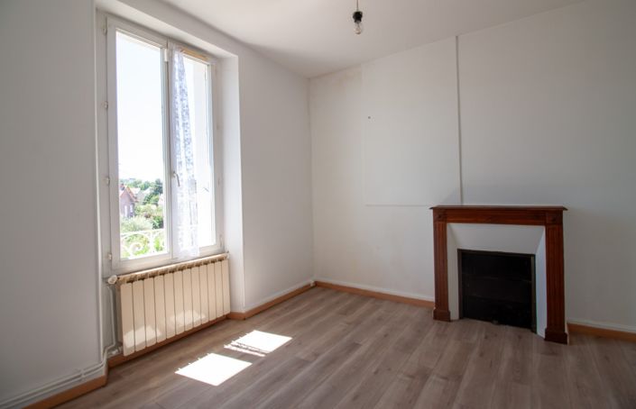 Image No.12-2 Bed House for sale