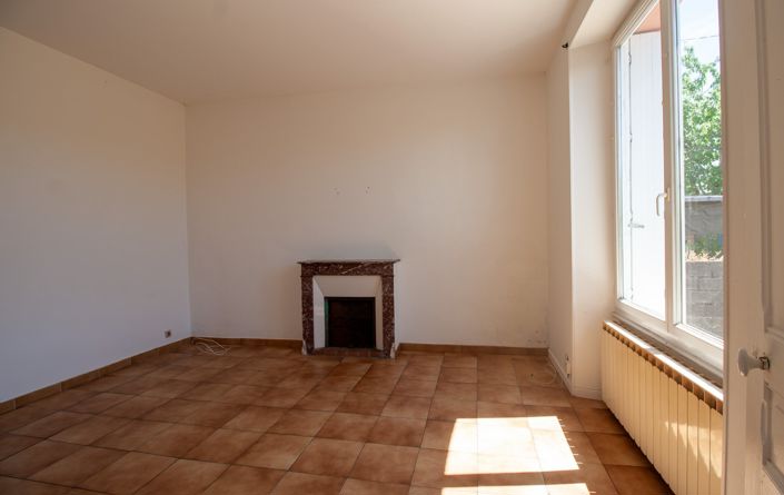 Image No.5-2 Bed House for sale