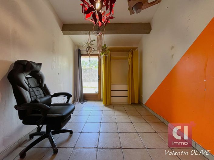 Image No.11-5 Bed House for sale