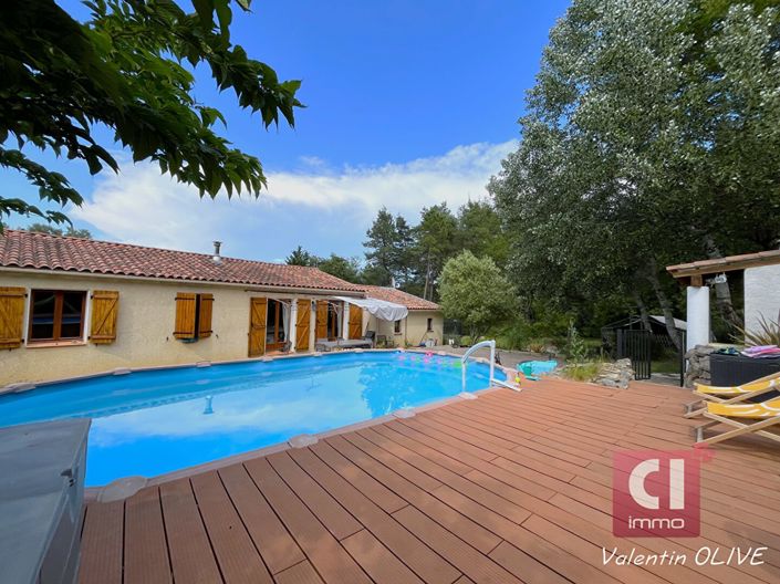 Image No.12-5 Bed House for sale