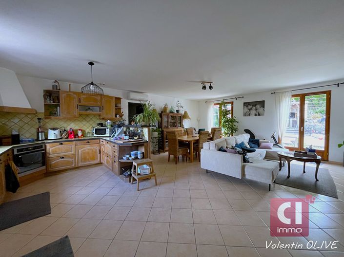 Image No.3-5 Bed House for sale