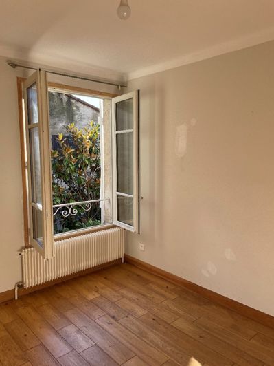 Image No.18-4 Bed House for sale