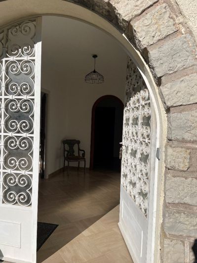 Image No.19-4 Bed House for sale