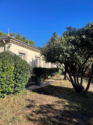 Image No.20-4 Bed House for sale