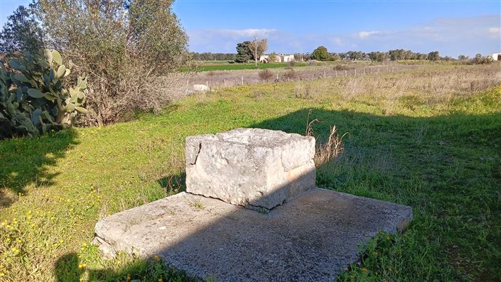 Image No.25-2 Bed Property for sale