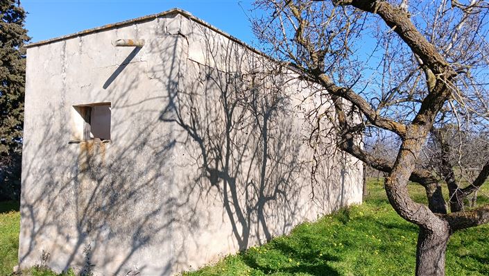 Image No.14-2 Bed Property for sale