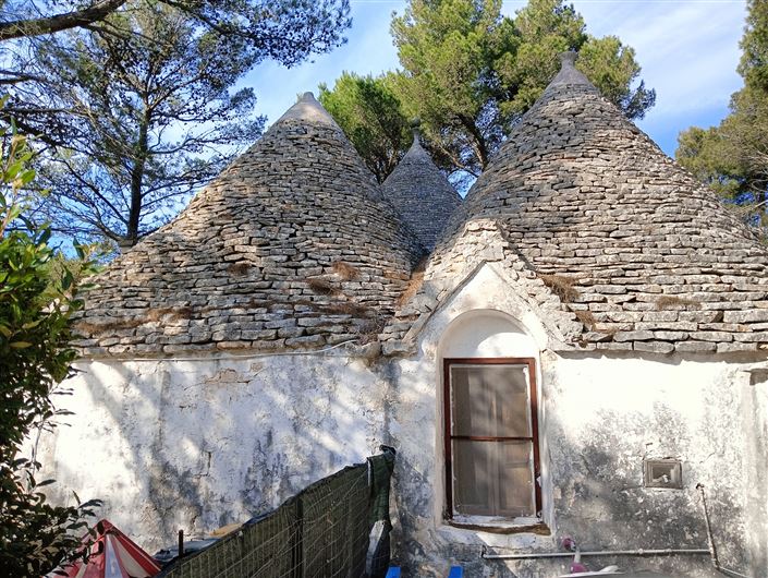 Image No.5-7 Bed Property for sale