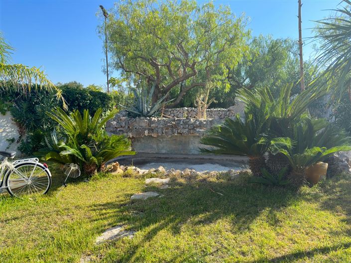 Image No.31-4 Bed Property for sale