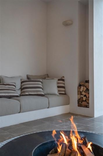 Image No.13-6 Bed Property for sale