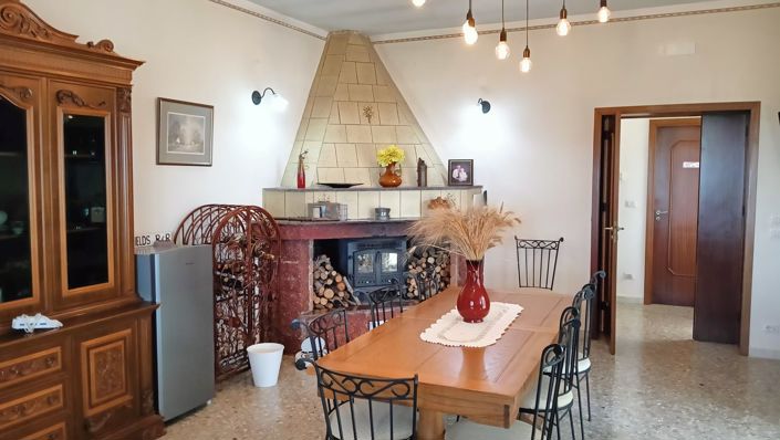 Image No.8-5 Bed Villa for sale