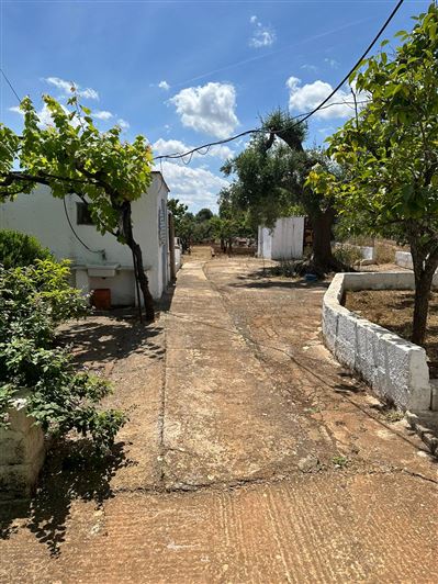 Image No.20-2 Bed Property for sale