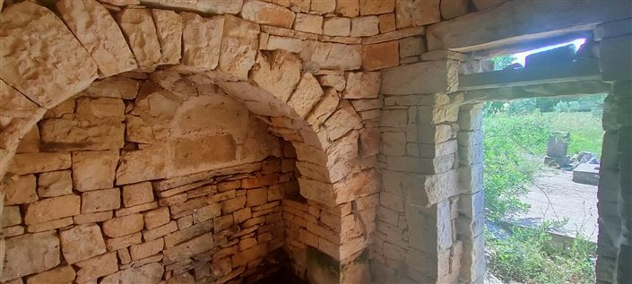 Image No.10-1 Bed Property for sale