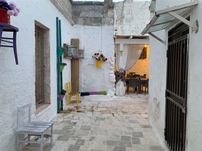 Image No.20-2 Bed Property for sale