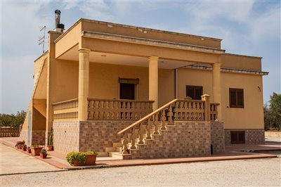 1 - San Vito dei Normanni, Villa