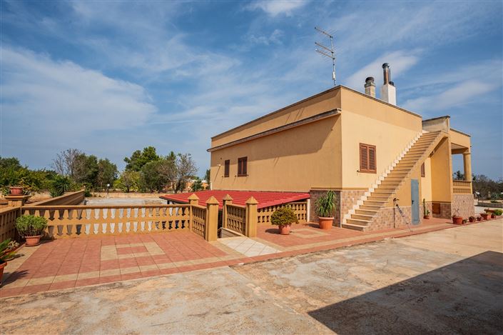 Image No.4-6 Bed Villa for sale