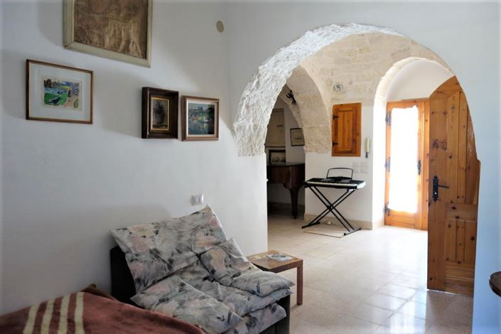 Image No.12-4 Bed Property for sale